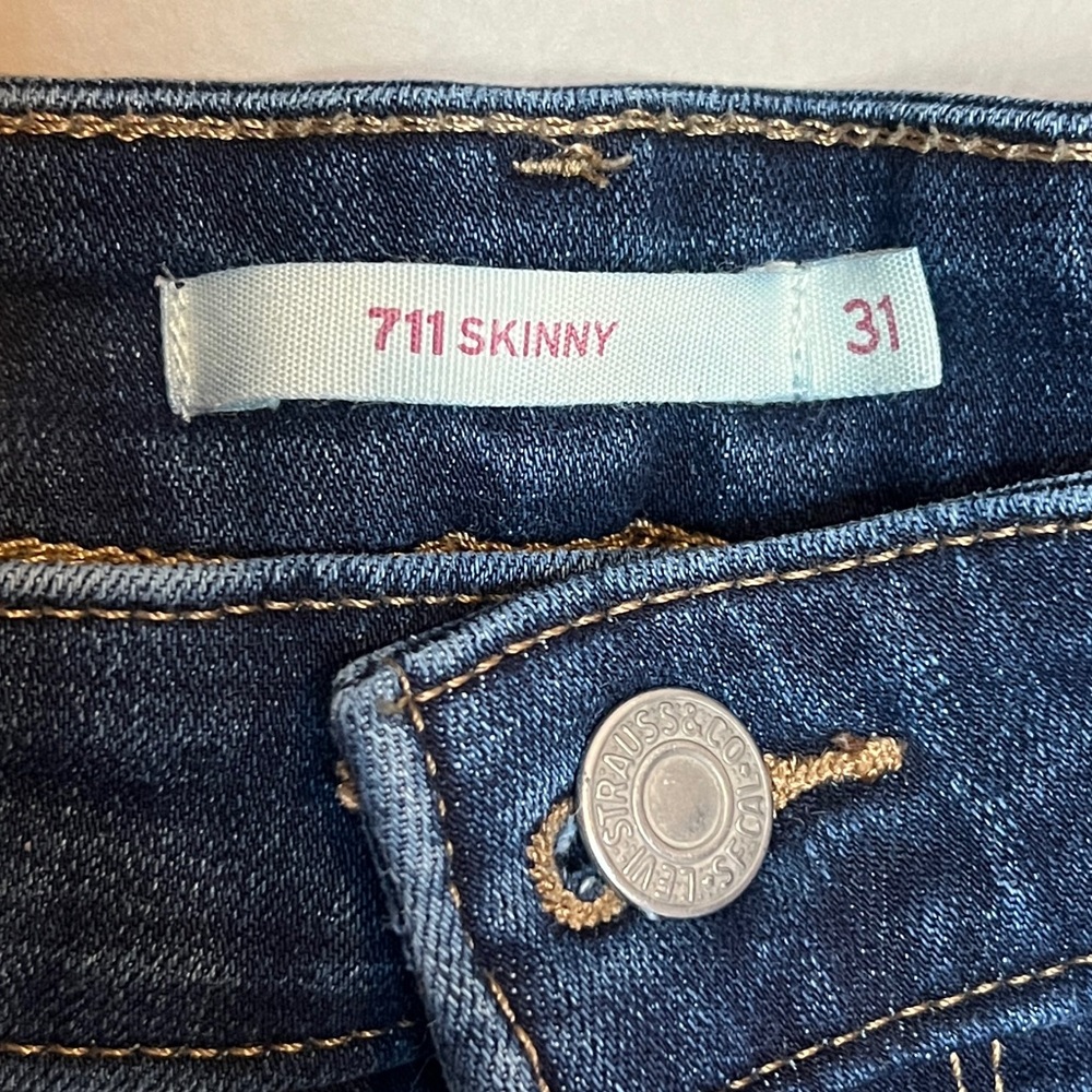 Levi's 711 Distressed Skinny Jeans Size 31 - Picture 10 of 10